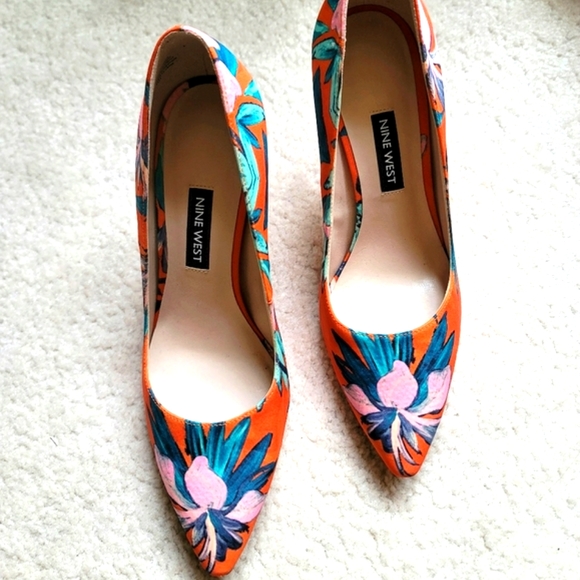 Nine West Moyen Women's Pointed Toe Floral Pumps Size 6 M - Picture 9 of 13